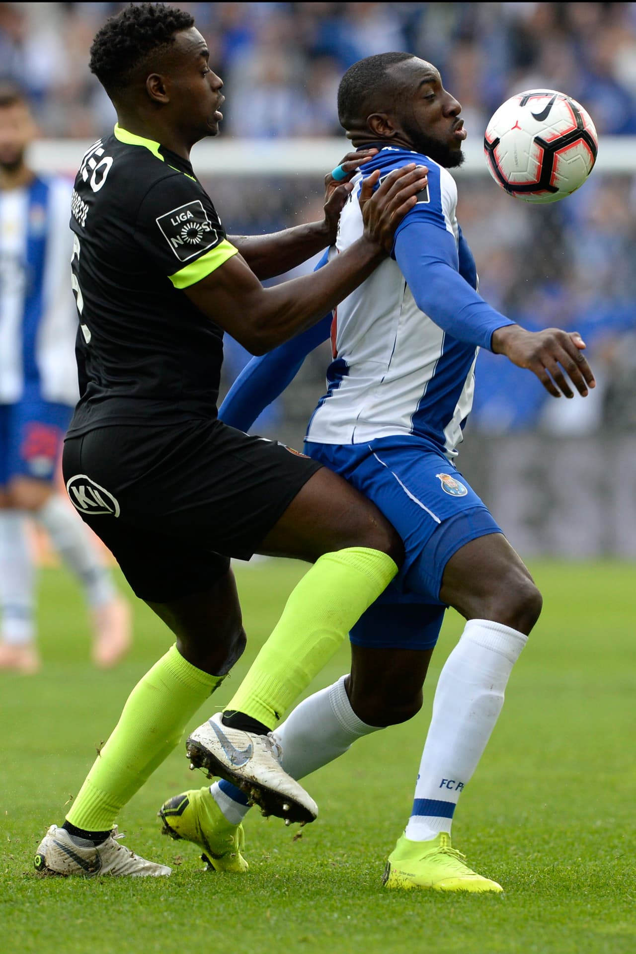 Aunque era un juego que se antojaba fácil para los locales, comenzaron perdiendo al minuto 12 con gol de Carlos.