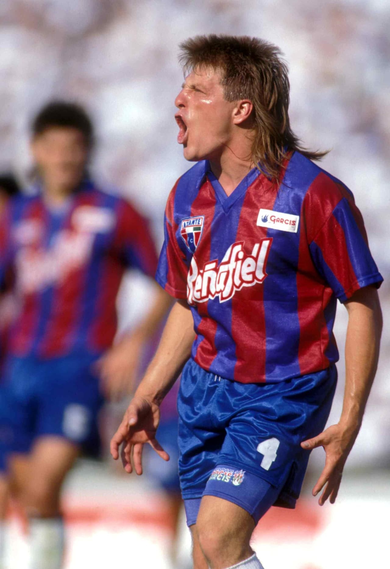 Sin embargo, la temporada 1992-1993 fue ganada por los Potros de Hierro del Atlante de un aguerrido Miguel Herrera.