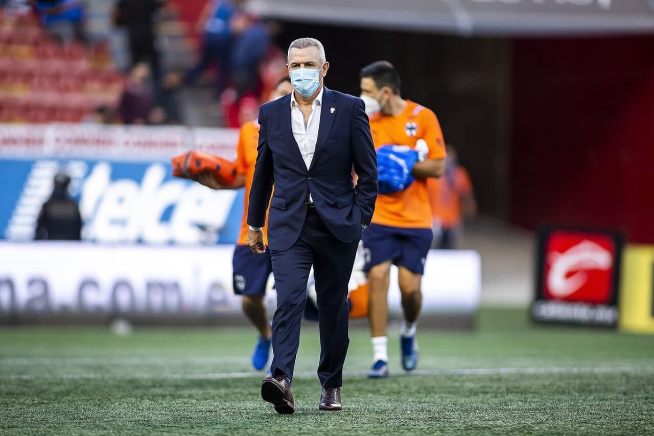 Las dudas crecen alrededor del 'Vasco' Aguirre que tiene 5 empates en 7 partidos.