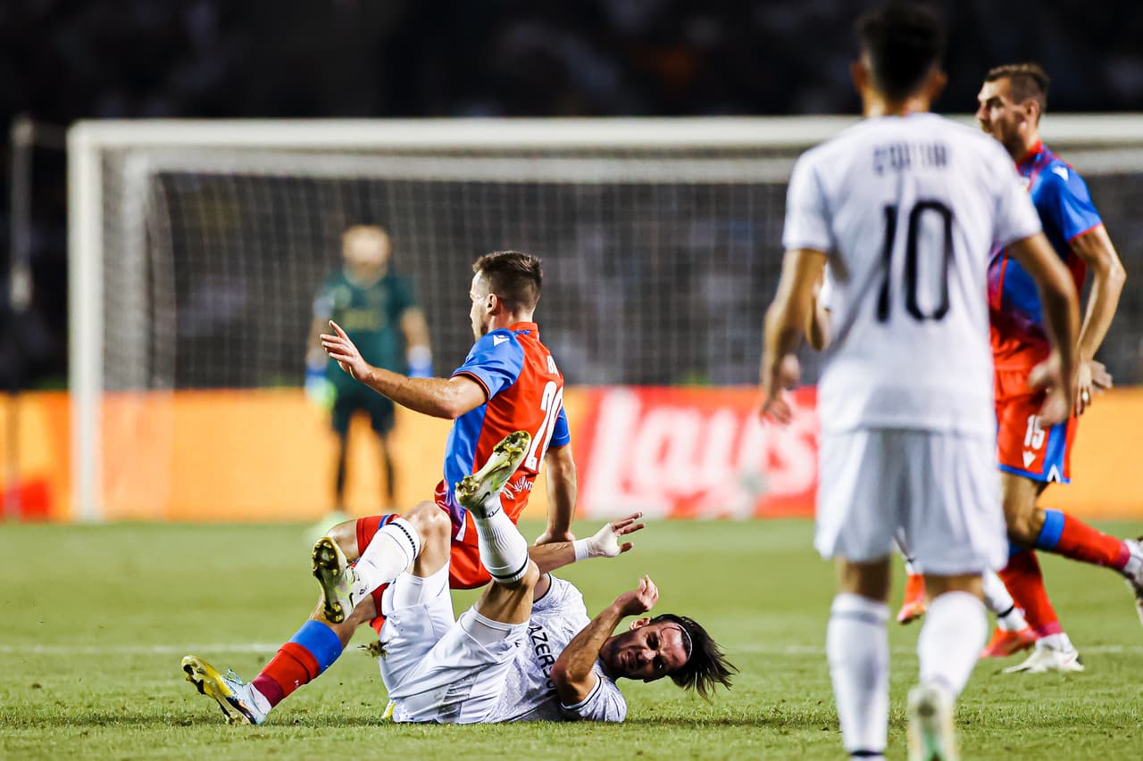 Terminó la actividad de los juegos de ida de los Playoffs de la Champions League: Qarabag 0-0 Viktoria Plzen, Dynamo Kiev 0-2 Benfica y Maccabi Haifa 3-2 Estrella Roja.