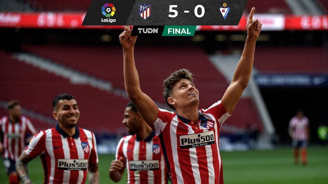 Con asistencia de Héctor Herrera, el Atlético goleó y sigue líder