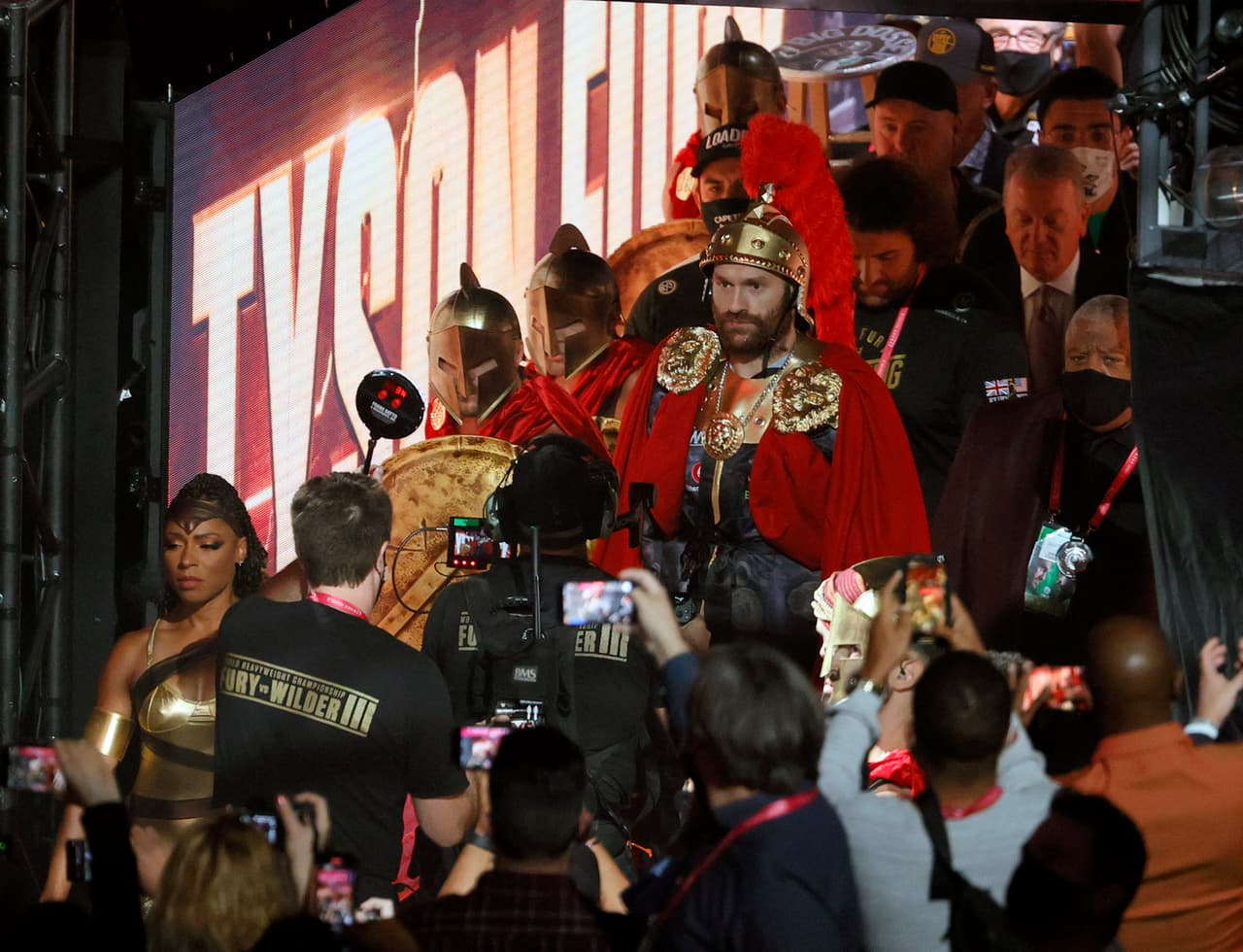PELEA DEL AÑO: Tyson Fury vs. Deontay Wilder III. La tercera entrega de la rivalidad superó por mucho las expectativas y revivió los años de gloria de la categoría reina del boxeo.