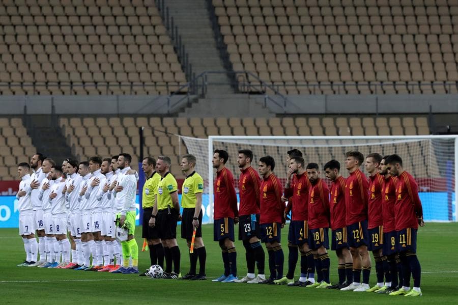 España se impone ante Kosovo 3-1 durante la tercera Jornada de la eliminatoria rumbo al Mundial de Catar 2022. El único tanto para la escuadra kosovar, fue por parte de Besar Halimi al minuto 70, y para los españoles descontaron Dani Olmo (34'), Ferrán Torres (36') y Gerard Moreno Balagueró (75') y se coloca en primer lugar del grupo B.