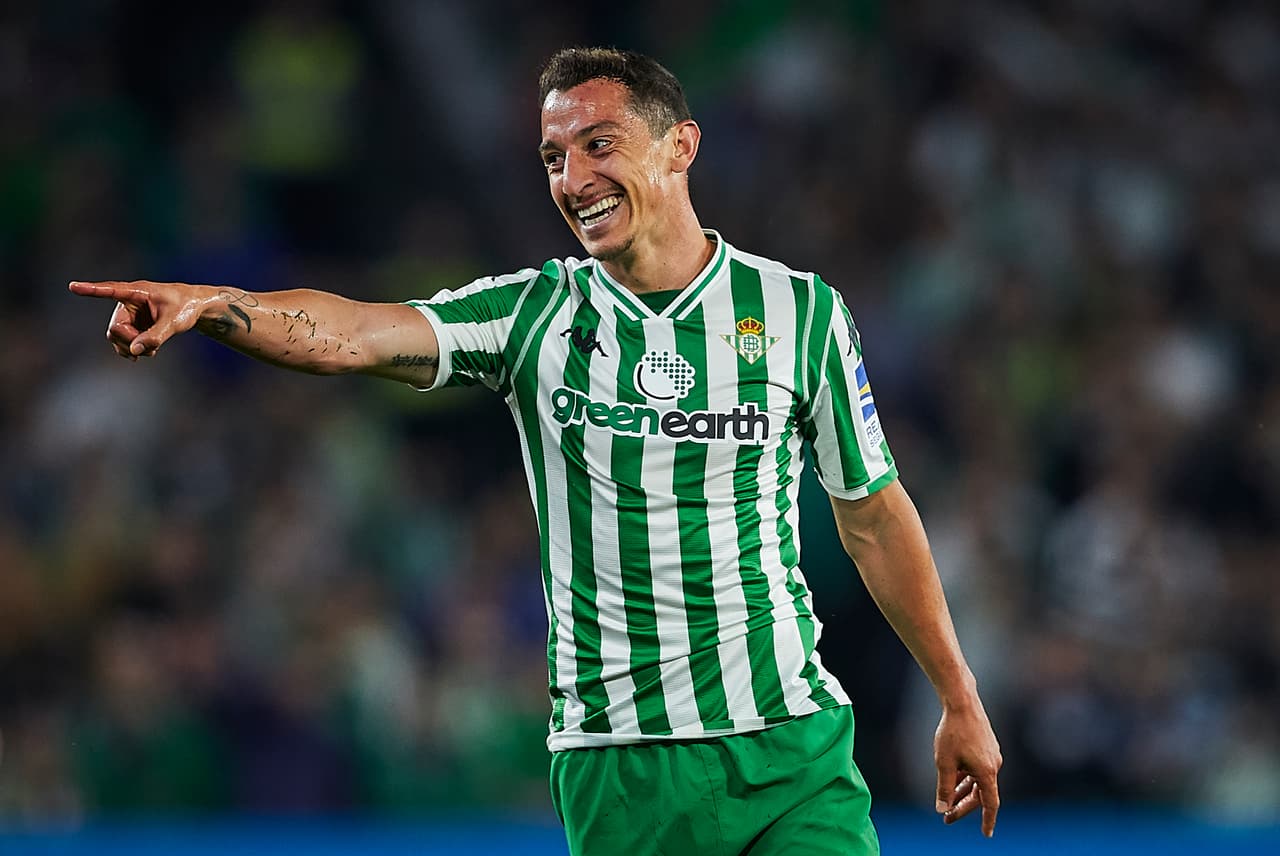 Andrés Guardado: por su parte, el mediocampista tuvo un buen rendimiento ante Chile incluso poniendo una asistencia. Ante Paraguay descansó y seguramente sea titular en Vallecas.