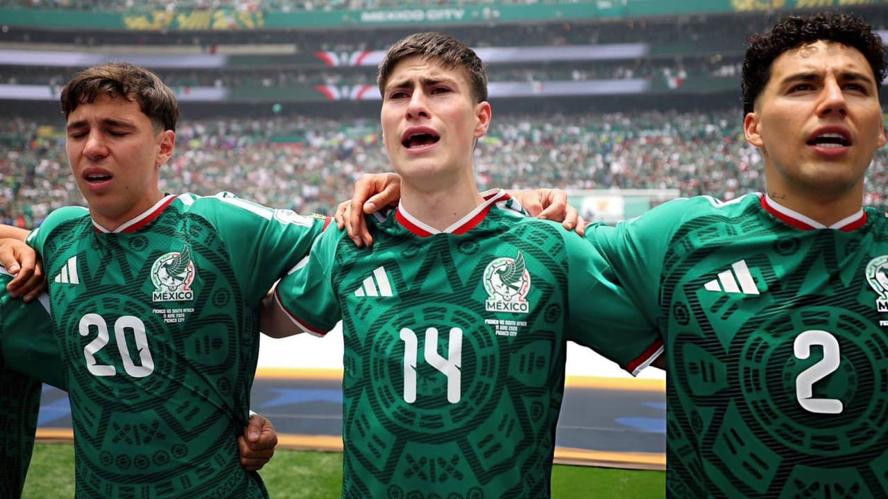 ¡Piel chinita! Jugadores mexicanos lloran en Himno del México vs Sudáfrica