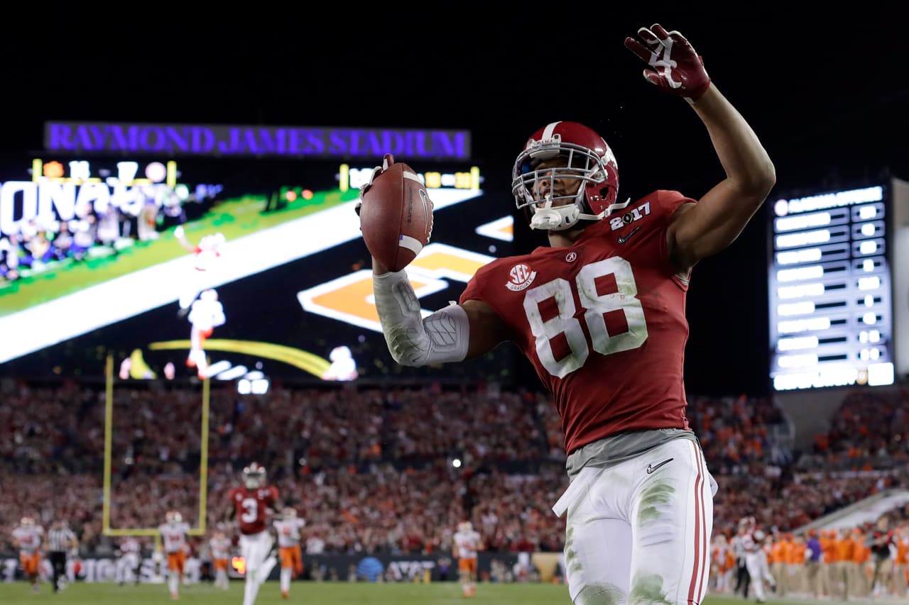 # 13
<b>O. J. HOWARD</b> – TE |
<i>Alabama<br></i>
