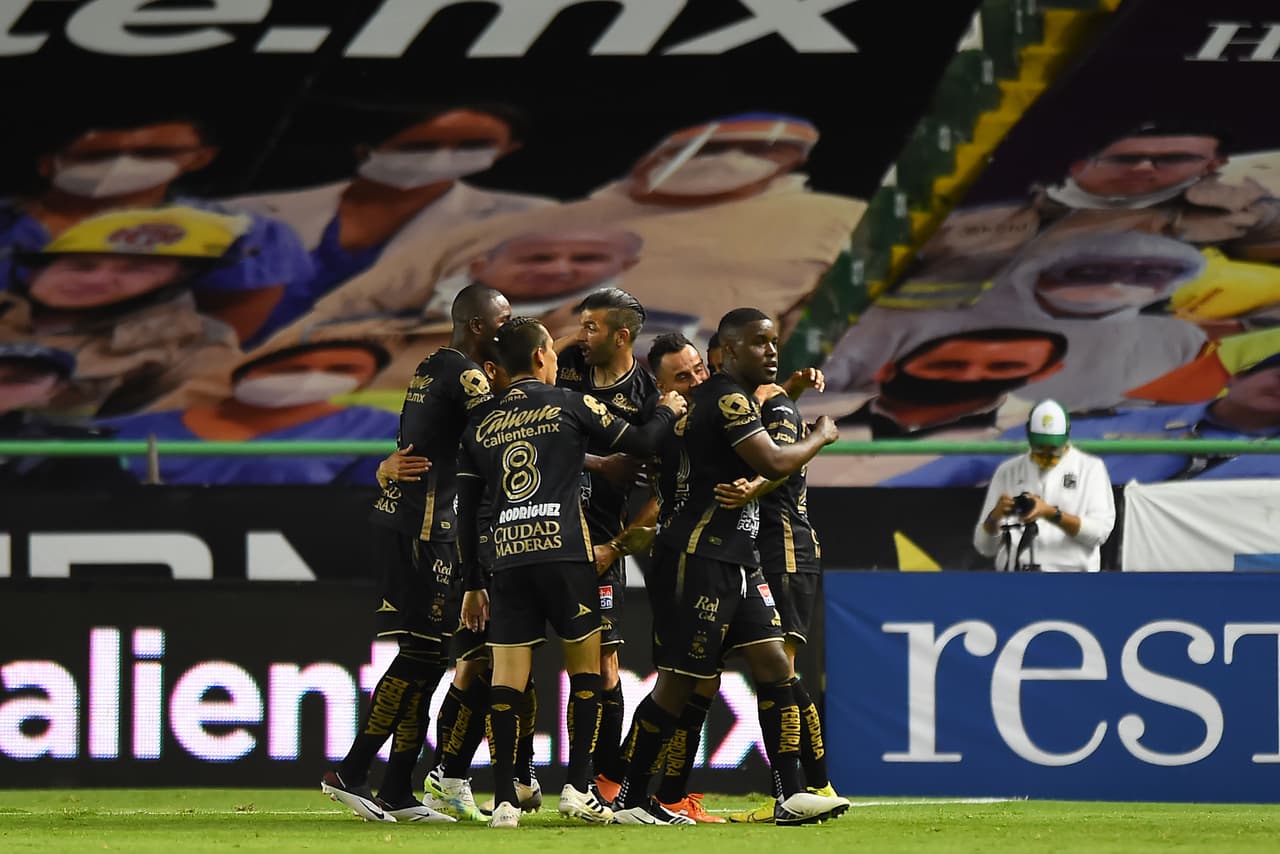 Con gol de Jean meneses y Emanuel Gigliotti, León consigue la remontada sobre Xolos y se adueñan de los tres puntos.