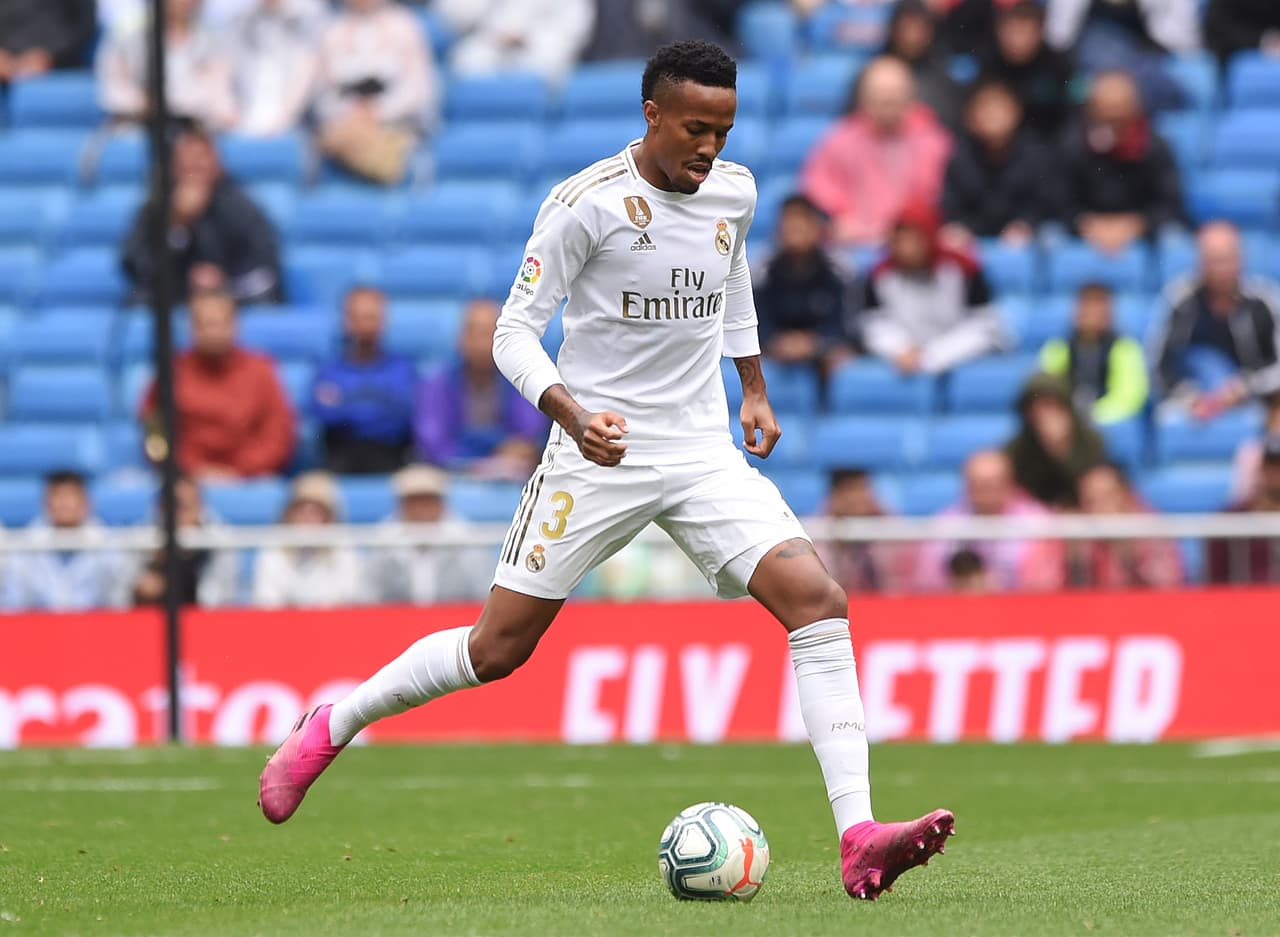 Otra baja para el Real Madrid: Militao, positivo en coronavirus