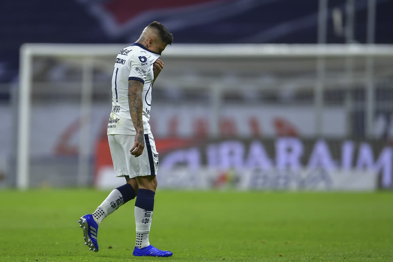 Dinenno rescató el resultado en la recta final para clasificar a la fiesta grande en segundo lugar. | Orbelín Pineda abrió el marcador para los cementeros; Juan Ignacio Dinenno (86’, 90’) emparejó los cartones y dio vuelta al juego en la recta final. Pumas y Cruz Azul clasifican directamente a la Liguilla en las posiciones segunda y cuarta, respectivamente.