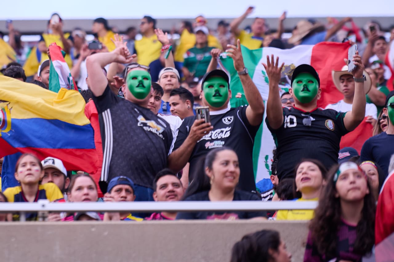 Los mejor del partido fue la afición.