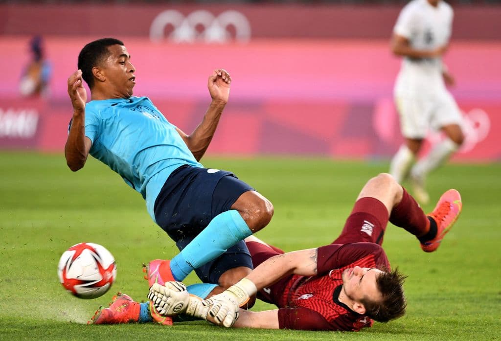 Partidazo que se llevó Honduras ante Nueva Zelanda con marcador de 3-2 en la segunda fecha de futbol en Juegos Olímpicos . Luis Palma, Rigo Rivas y Obregón le dieron la victoria a 'La H', mientras que Wood y Cacace anotaron para los 'Kiwis'.