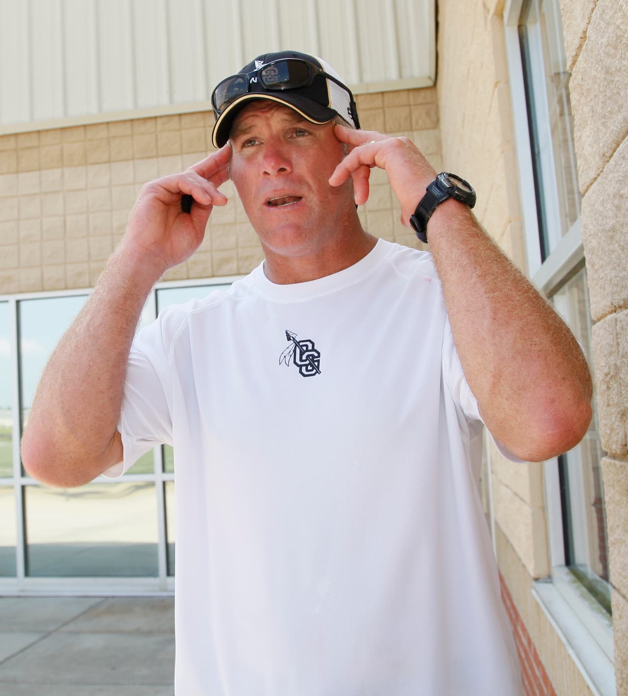 Brett Favre: Yo podría seguir jugando aunque no quiero salir del retiro