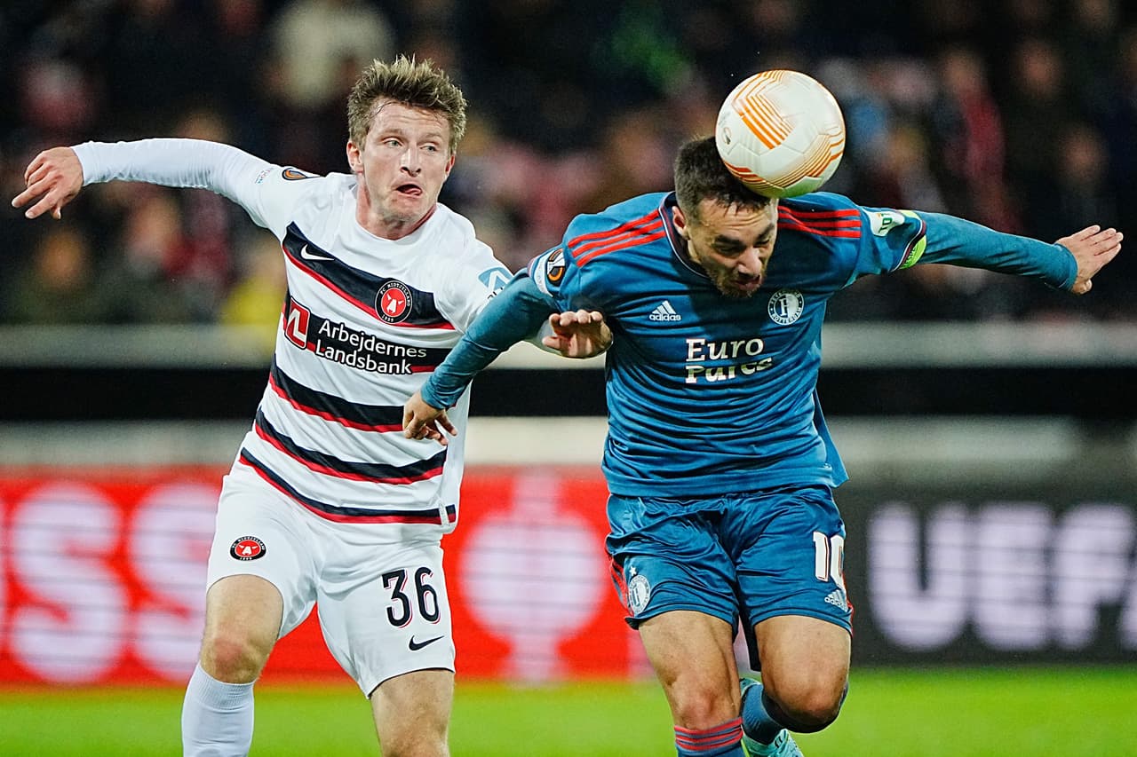 Feyenoord rescató un punto ante el Midtjylland y se mantiene en la cima del Grupo F en el que todos están empatados con cuatro puntos.
