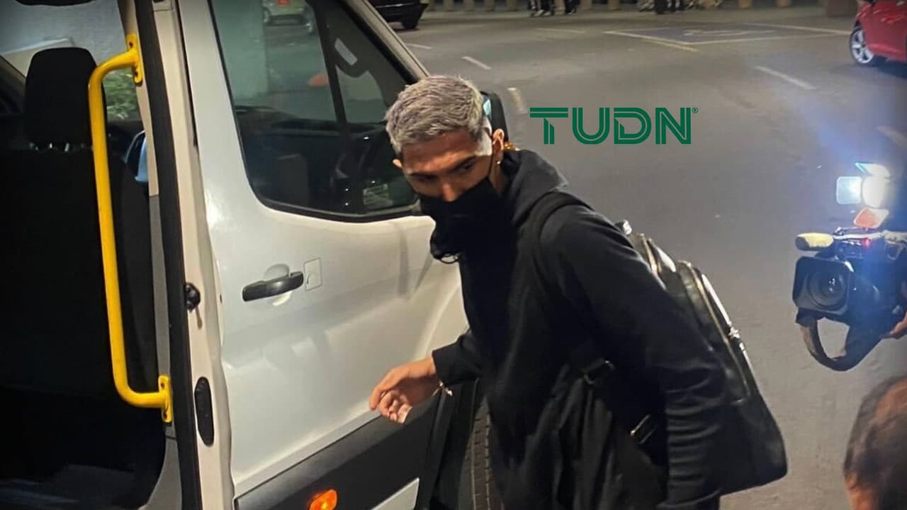 Diego Valdés llega a Ciudad de México para firmar con América