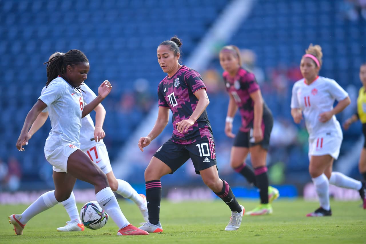 No se logran batir las porterias en el duelo amistoso entre México y Canad´a y se conforman con el empate 0-0.