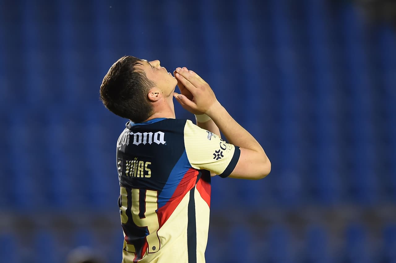 Federico Viñas durante el partido contra Querétaro.