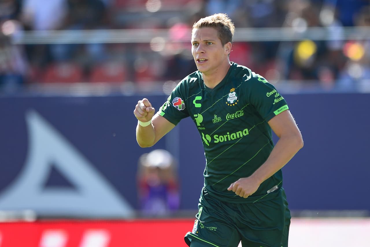 <b>Líder por tercera vez:</b> Es la tercera ocasión que Santos Laguna finaliza en la cima del torneo regular. Las dos veces llegaron, por lo menos, a Semifinal y en el Clausura 2012 levantaron la copa.