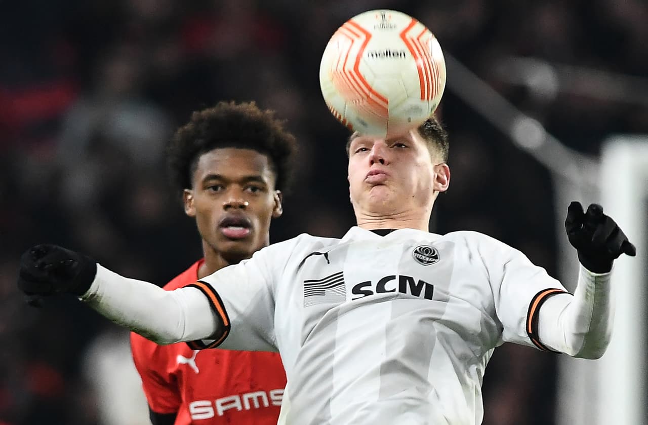 En la segunda parte de la jornada, el Unión Berlín venció 3-1 al Ajax, la Roma le ganó 2-0 al Salzburg, el Rennes derrotó 1-0 al Shaktar y en el platillo fuerte: el Manchester United le ganó 2-1 al Barcelona y por marcador global, los culés quedaron eliminados.