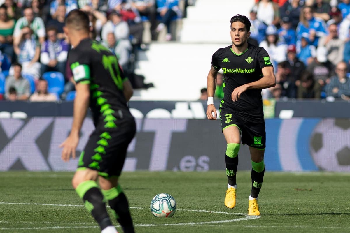 Al minuto 24, los equipos no se ven decidlos, pues no han habido intentos de gol por parte de ambas escuadras.