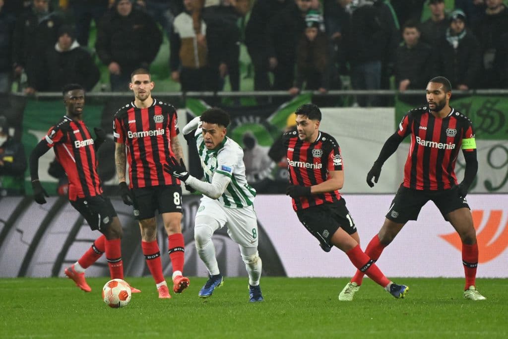 En la ultima fecha de fase de Grupos, Feréncvaros supera al Bayer Leverkusen por la mínima, con anotacion de Aissa Laidouni ya al filo del partido. Aún con este resultado, la escuadra alemana califica como primer lugar de su grupo.