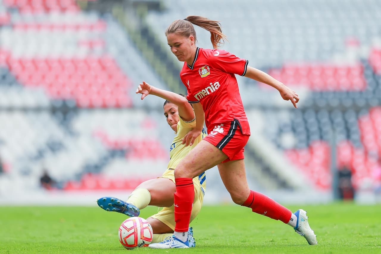 América Femenil derrotó al Bayer Leverkusen sobre la hora con un cabezazo de Janelly Farías para llevarse el partido amistoso en la cancha del Estadio Azteca.