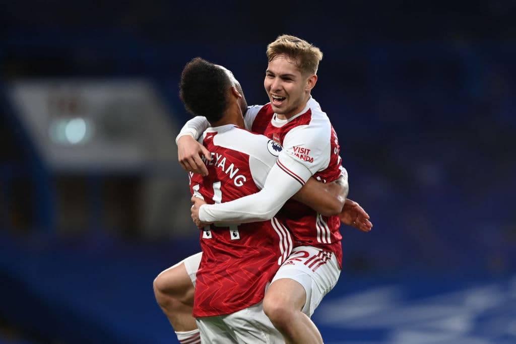 Arsenal se impone ante el Chelsea por la mínima con anotación de Emile Smith Rowe al minuto 16, durante el Derby del norte de Londres. Los 'Gunners', con este resultado, siguen buscando puestos en la Europa League.