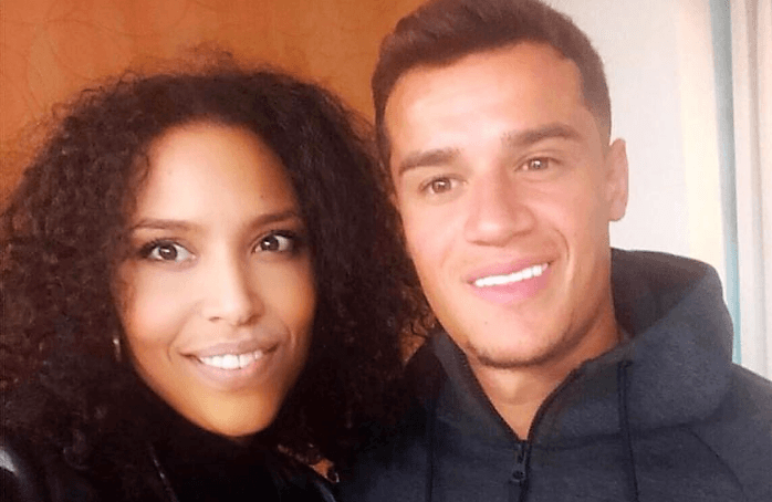 ¿Otra vez Coutinho? Bueno, el delantero brasileño aprovechando para visitar a los amigos y amigas, pues si no es ahora, ¿cuándo?