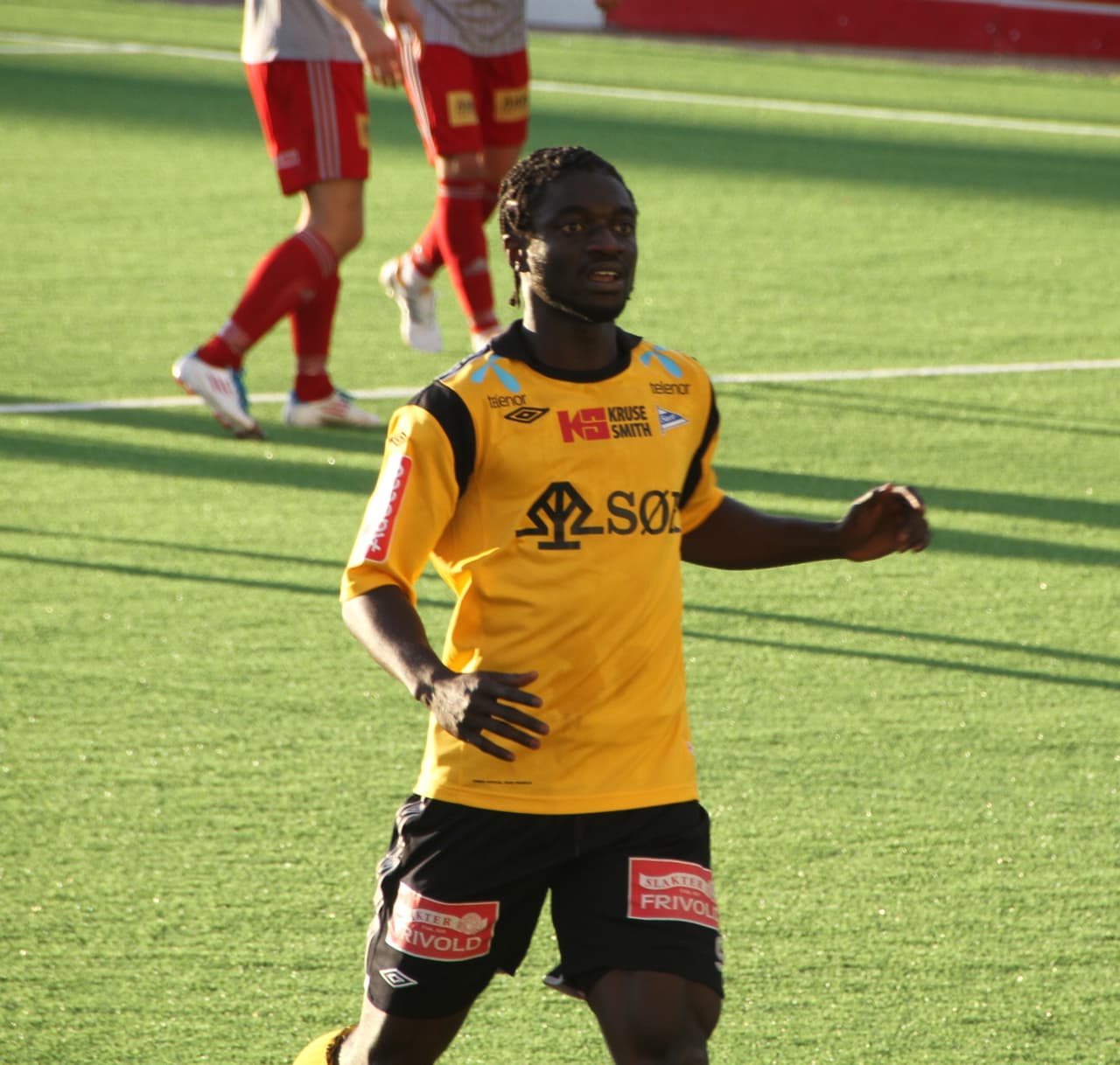 <b>6:</b> Ernest Asante es un volante del FC Nordsjælland, de Dinamarca, con 95.