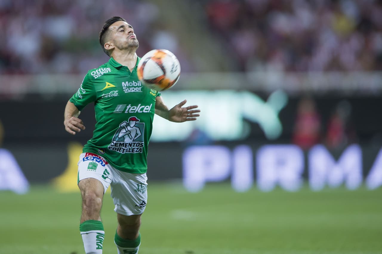 <b>10) Fernando Navarro (León)</b>. De acuerdo con el portal Transkermarkt el defensor del equipo esmeralda tiene un valor mercado por 2.2 millones de dólares.
