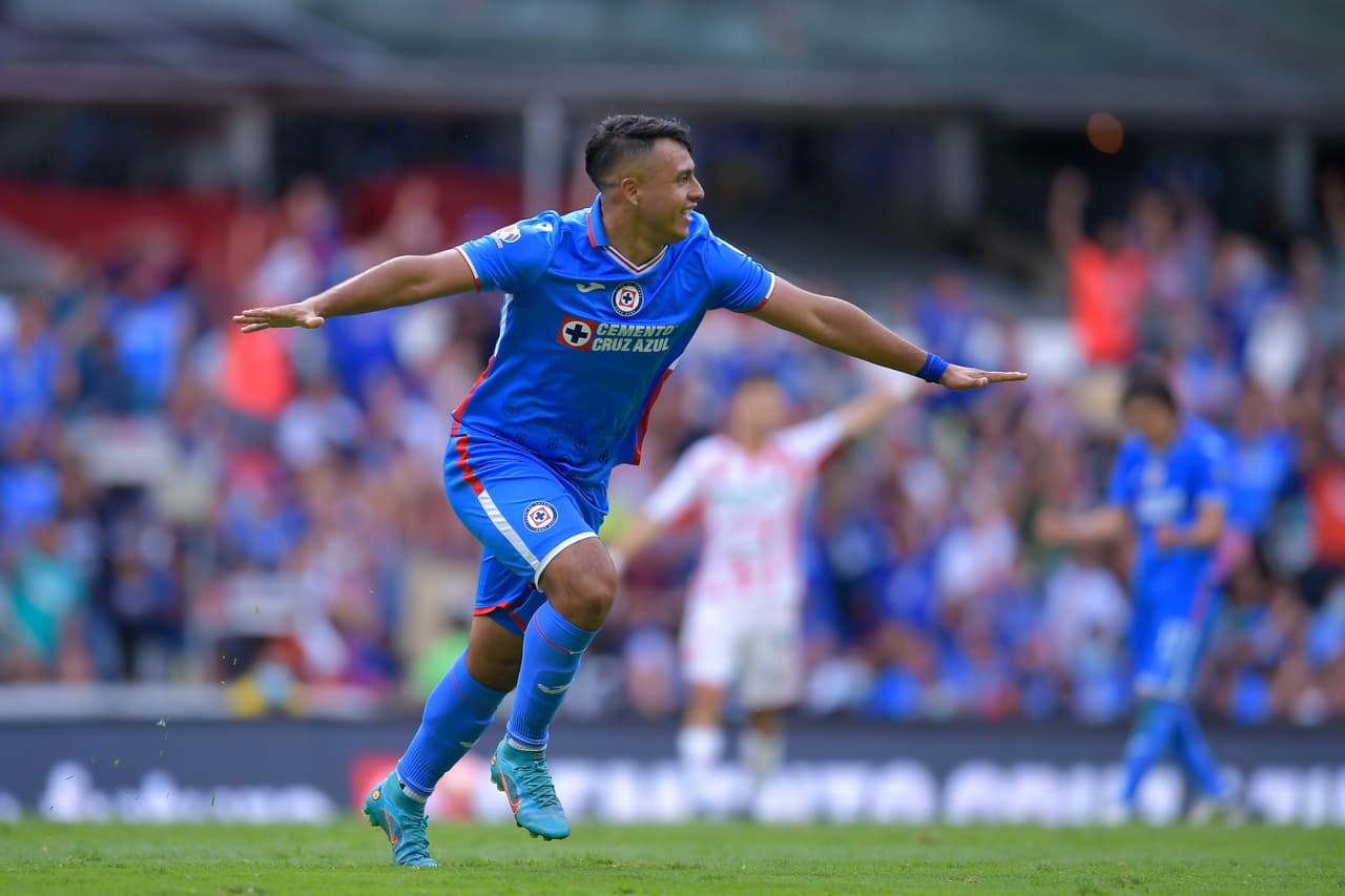 Al 33', Iván Morales puso el 1-0 en el marcador.