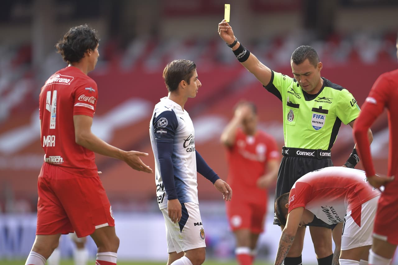 Con gol de Diego Hernández al minuto 60, el toluca consigue los tres puntos que los pone como líderes del torneo a la espera del resultado de Cruz Azul.