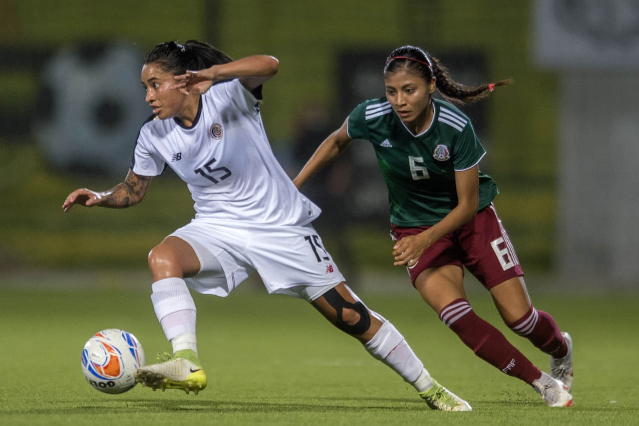 Costa Rica tomó la ventaja y al minuto 13 del primer tiempo se fue arriba en el marcador con tanto de Katherine Alvarado.