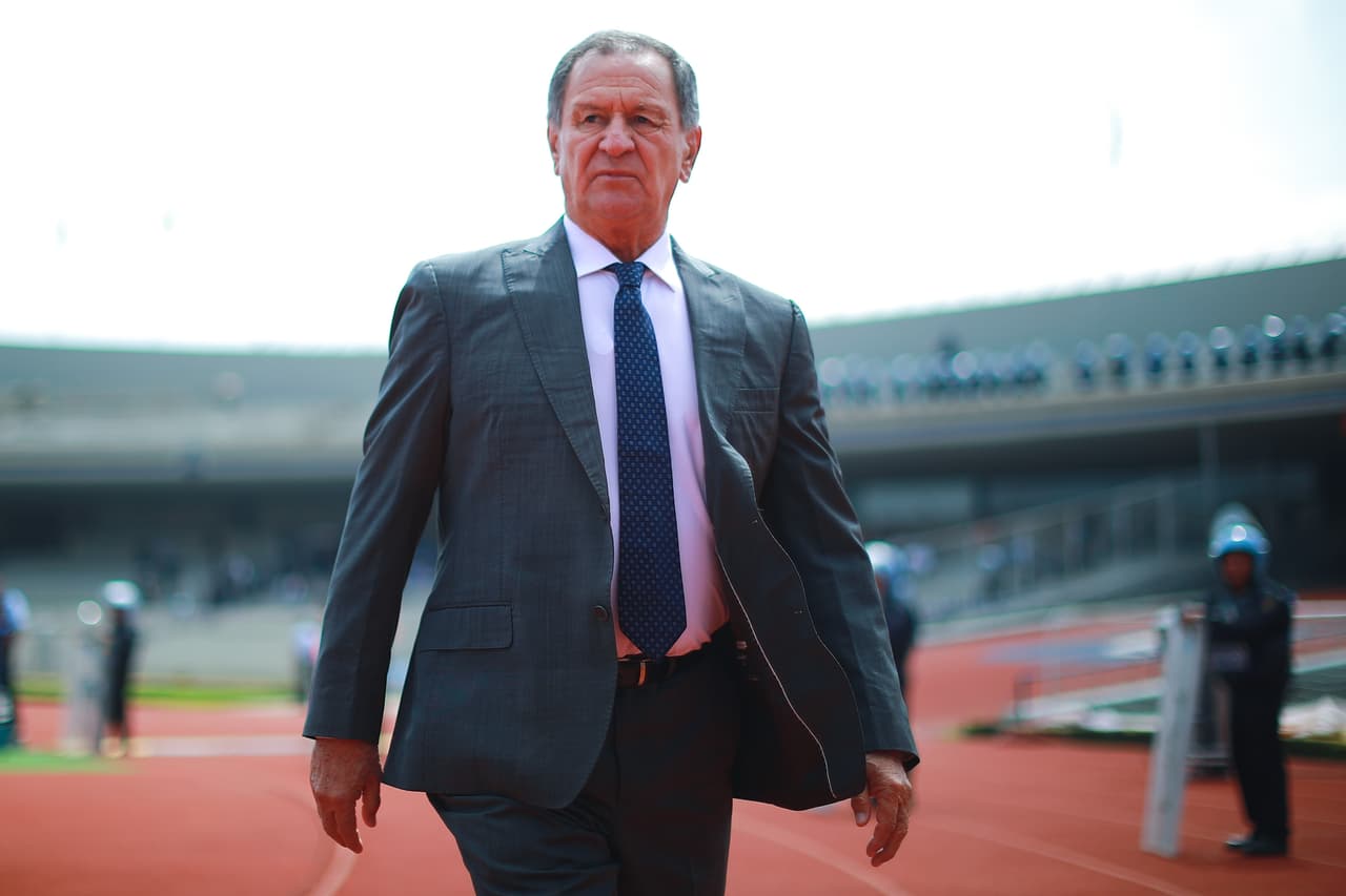 ¡Visita de lujo en Los Maestros: Enrique 'Ojitos' Meza!