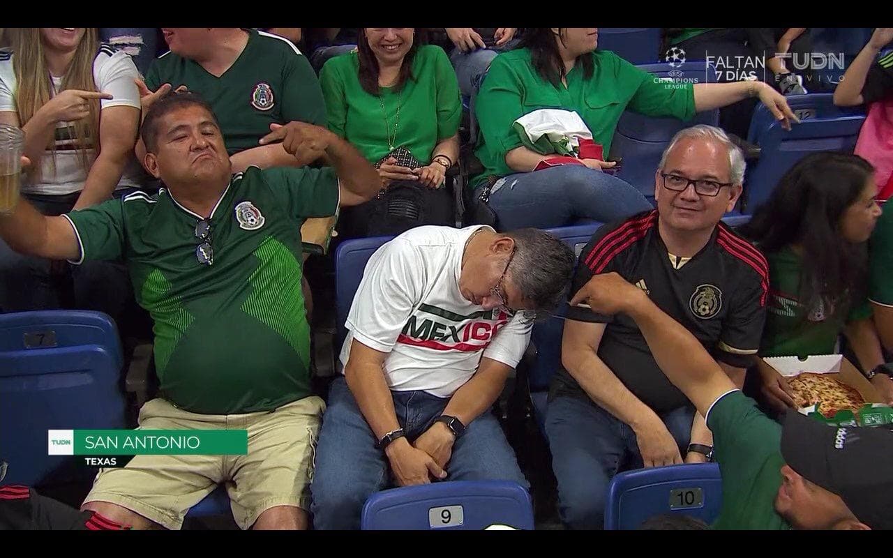 Argentina golea a México hasta en los memes. El Tri no metió ni las manos.