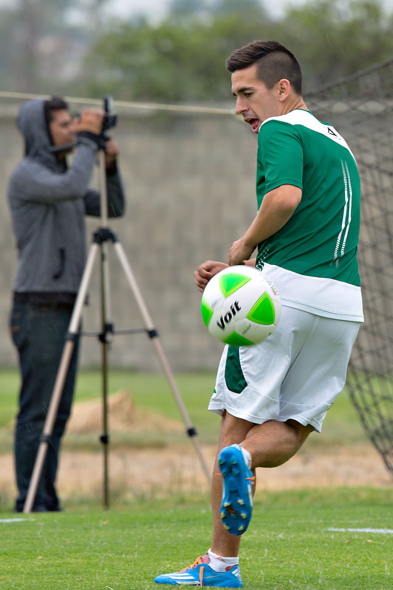 El joven Navarro, de 25 años, alternaba con los titulares, pero estuvo en el equipo en ambos títulos.