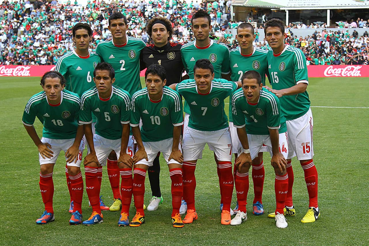 En 2012 se utiliza el mismo jersey del 2011 durante un partido amistoso contra Estados Unidos.