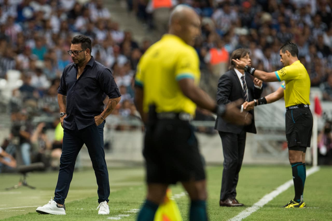 Rayados siguió por la senda de la victoria con un 4-1 sobre Chivas en el BBVA Bancomer gracias a las anotaciones de Celso Ortíz, Rogelio Funes Mori, Dorlan y Avilés.