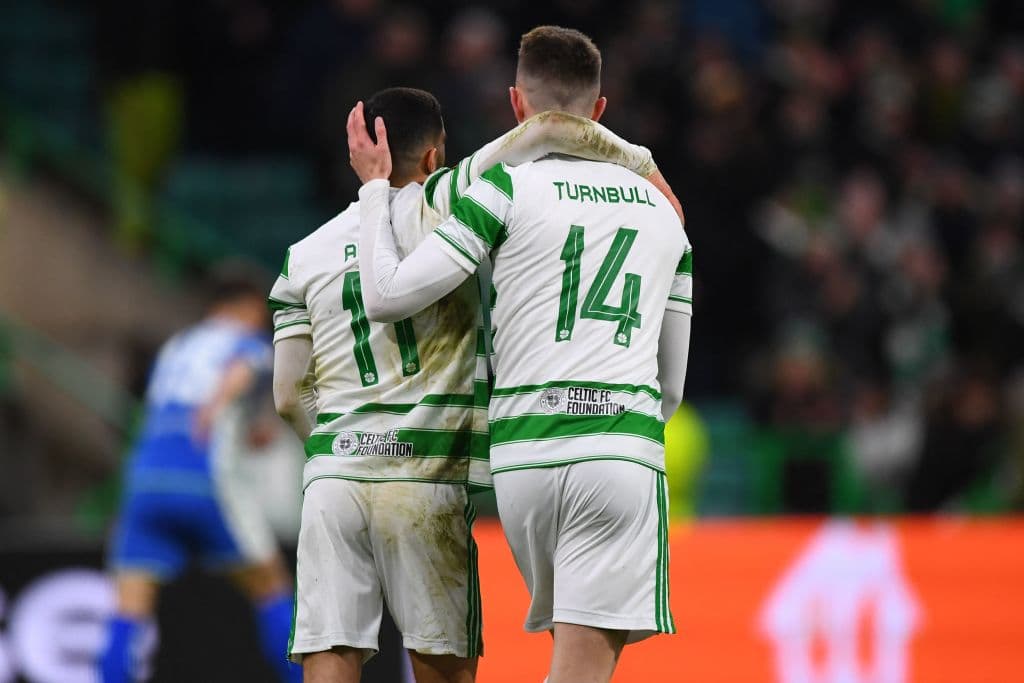 Celtic se impone 3-2 al Real Betis durante la última Jornada de la fase de Grupos en la UEFA Europa League. Welsh, Henderson y Turnbull le dieron la victoria al equipo escocés, mientras que Bain (autogol) y Borja Iglesias descontaron para los béticos. Diego Lainez jugó 63 minutos.