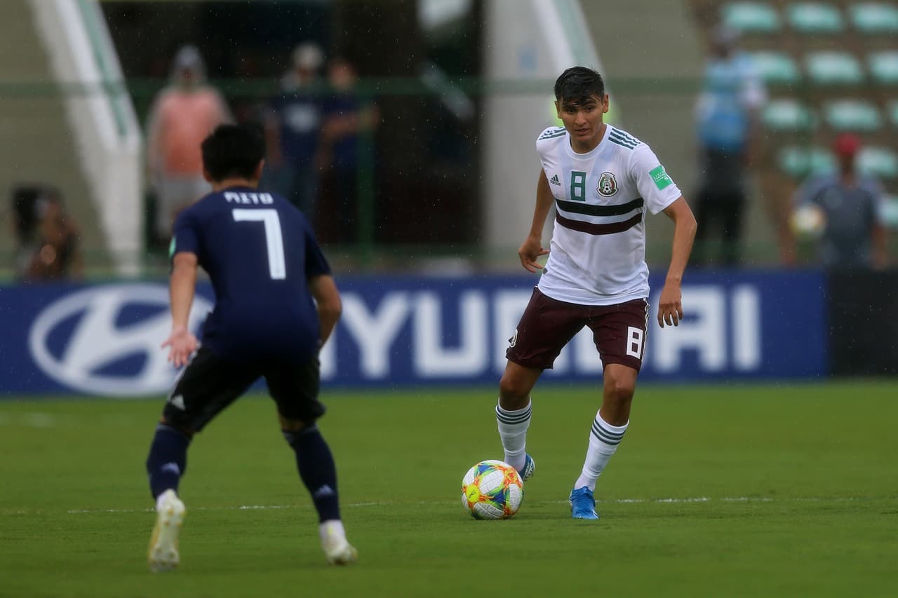 México vence a Japón 2-0, con goles de Pizzuto y Muñoz; jugará contra Corea del Sur en cuartos de final.