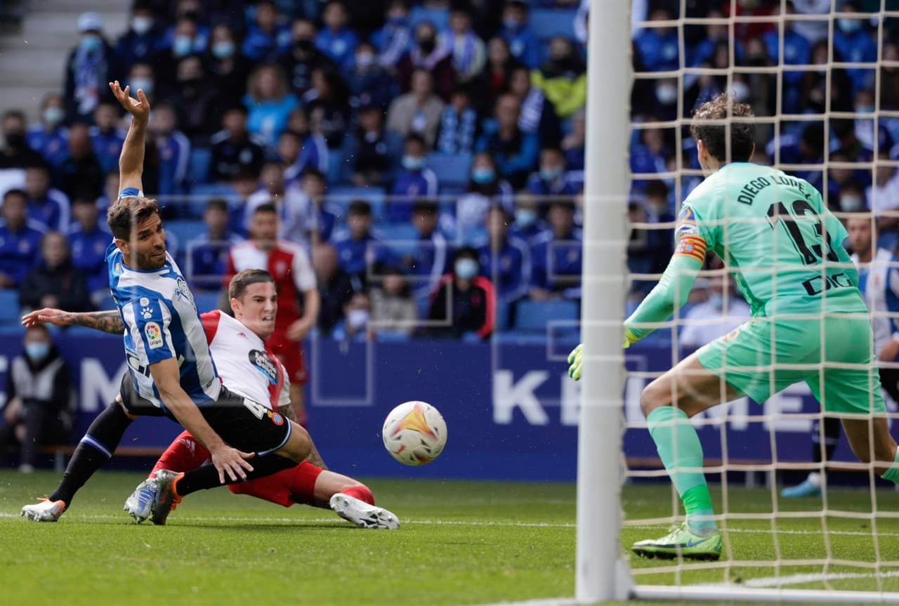 Espanyol se impuso sobre el Celta de Vigo gracias a un tanto del jugador chino Wei Lei, en un partido donde el mexicano Néstor Araujo fue titular, pero Orbelín Pineda se quedó en la banca.