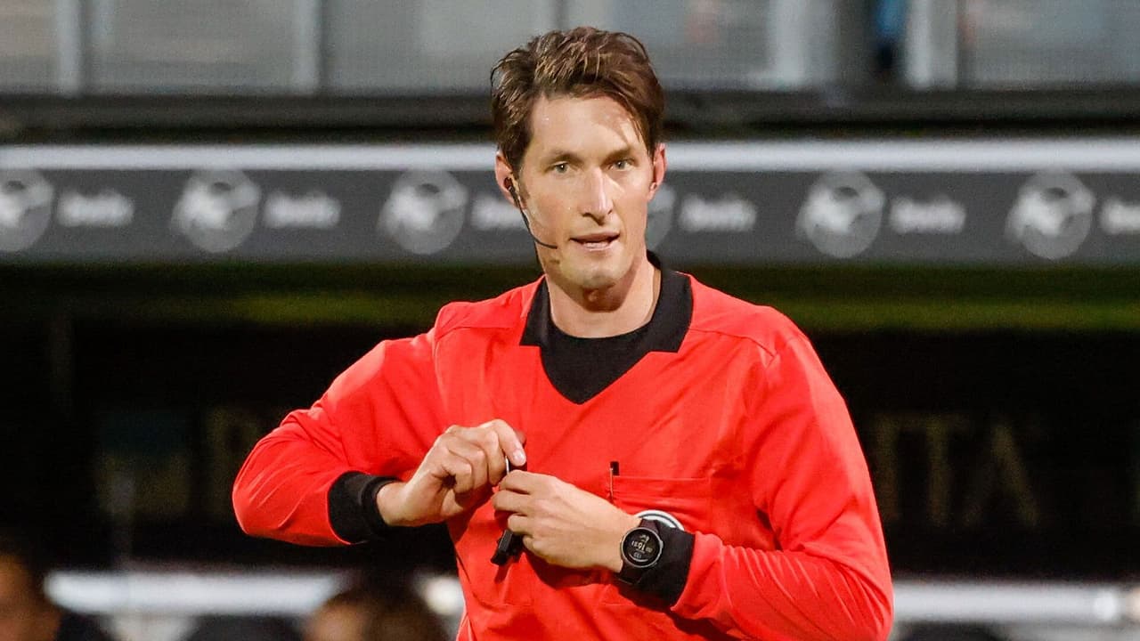 Bundesliga detiene por primera vez partido para que jugador cumpliera con Ramadán