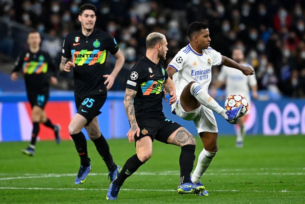 Toni Kroos (17') y Marco Asensio (79') le dieron el triunfo al Real Madrid sobre el Inter en el Bernabeu, para cerrar la fase de Grupos de la UEFA Champions League. El equipo merengue se clasifica como primer lugar del grupo, mientras que los 'Nerazzurri' como segundo de grupo.