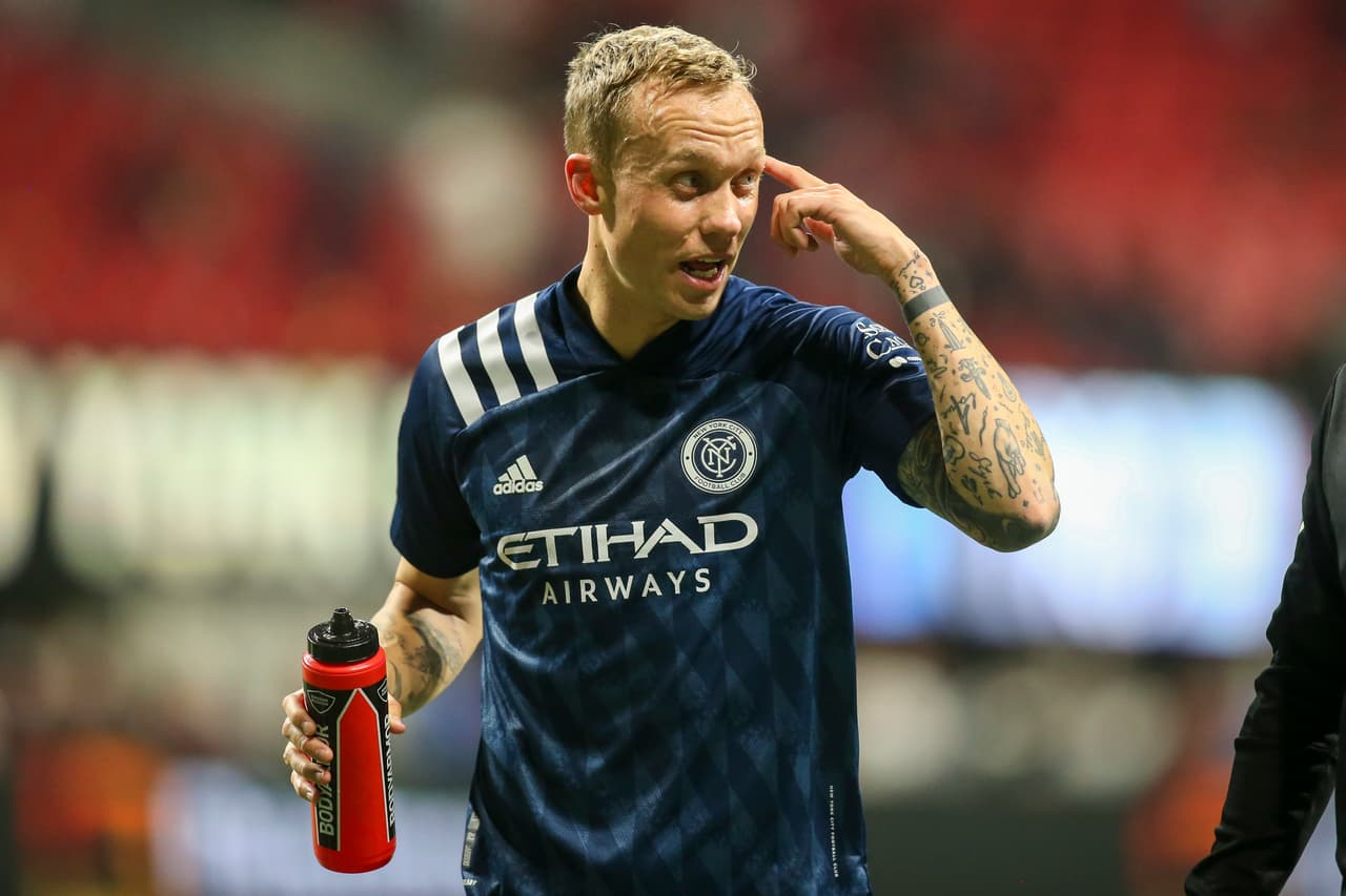 Fue una ejecución soberbia de tiro libre que premió al conjunto visitante.
<br>