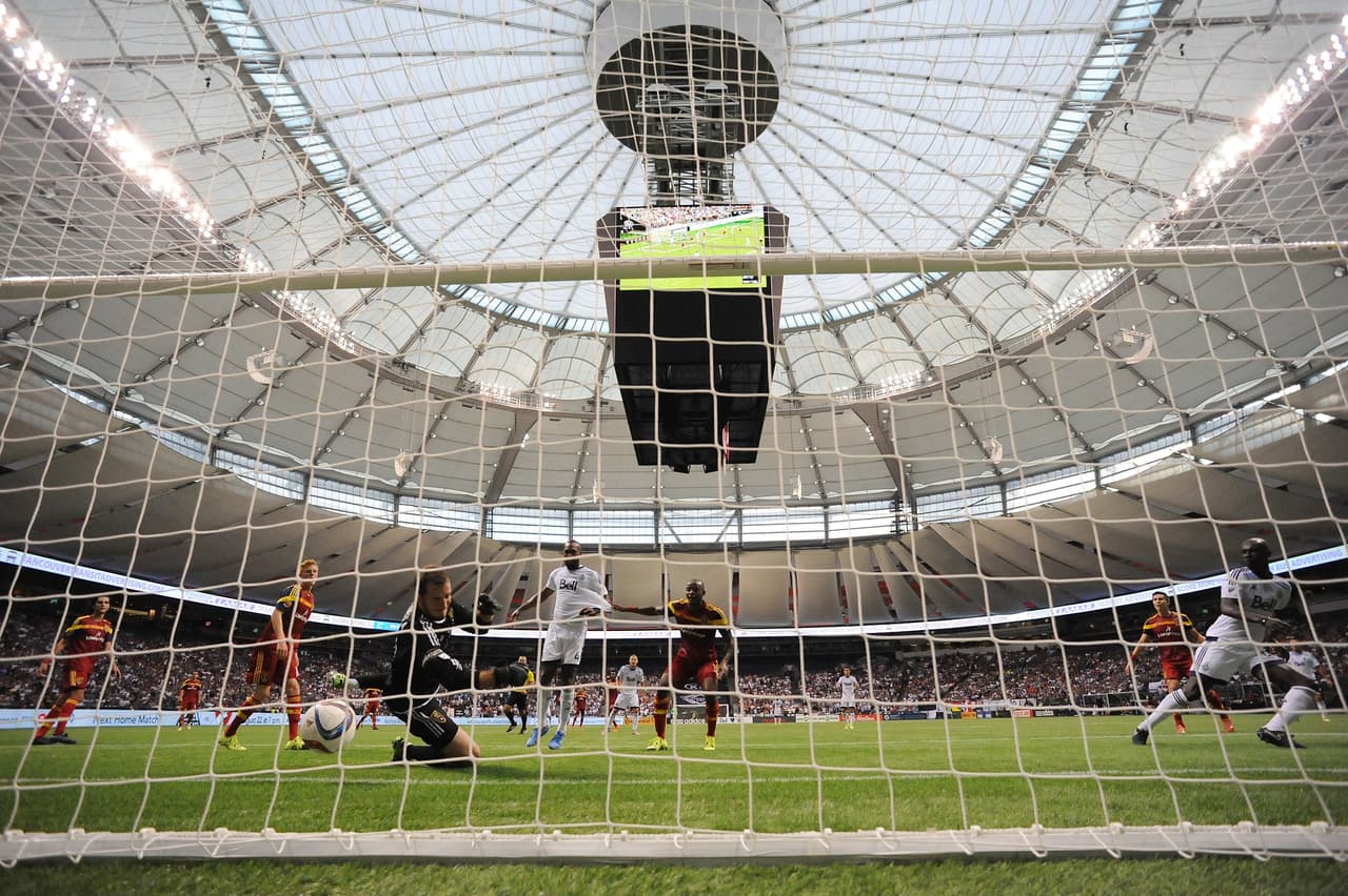 El magnífico marco en el BC Place para otra goleada de Vancouver Whitecaps: esta vez 4-0 sobre Real Salt Lake.