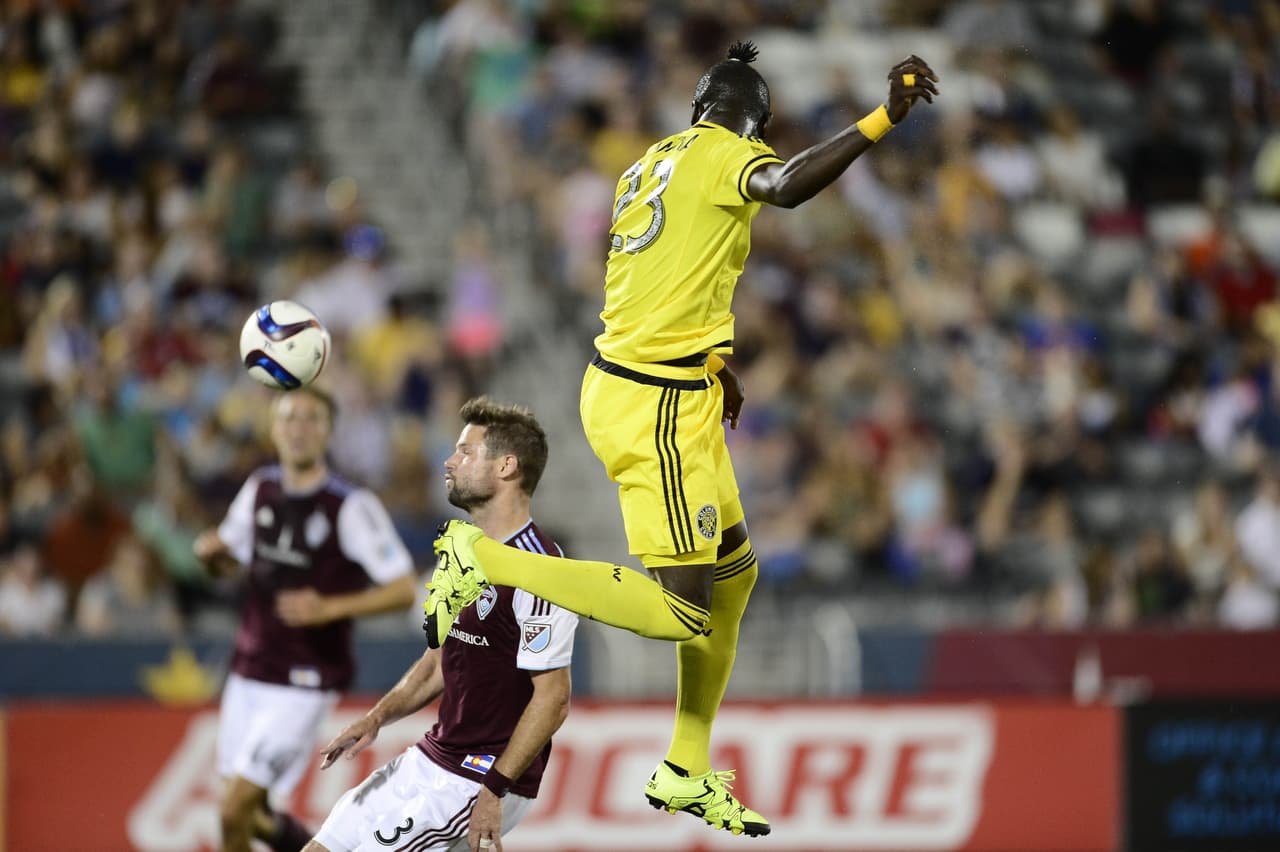 De nuevo goleador: Kei Kamara marcó dos goles para darle el triunfo 2-1 a Columbus Crew sobre Colorado Rapids.