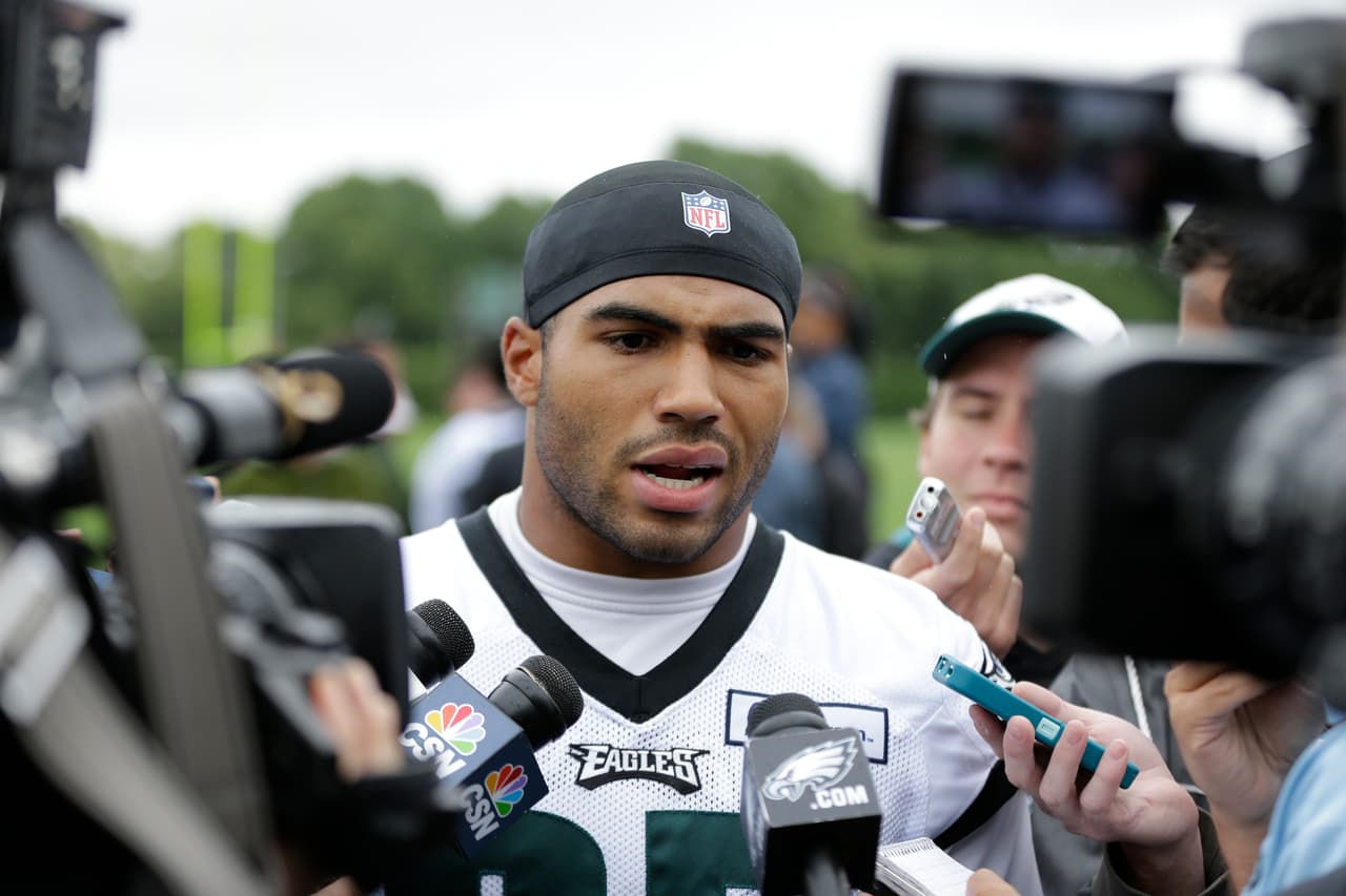 Mychal Kendricks no está seguro si jugará con los Eagles en esta temporada