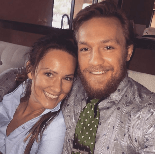 Y es que a pesar de apenas vivir con un subsidio de 188 dólares como desempleado, ella lo respaldó en su régimen alimenticio y en sus entrenamientos.