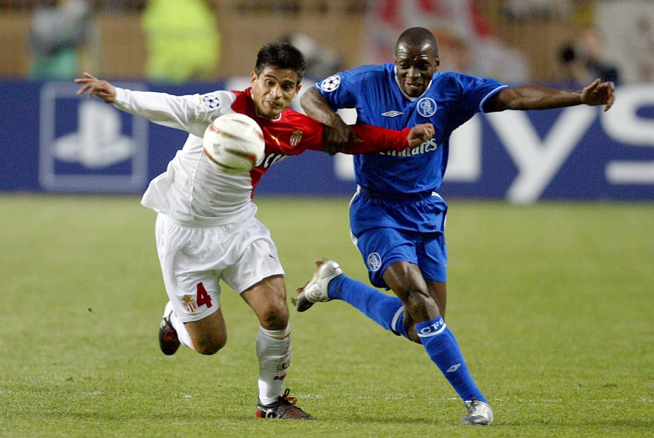 Claude Makele se fue del Real Madrid el 31 de agosto de 2003 con rumbo al Chelsea, donde conseguiría 5 títulos de Inglaterra, entre ellos 2 Premier Leagues.