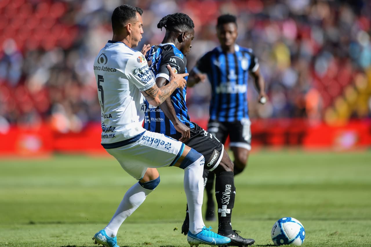 El partido comenzó pausado y sin ocasiones para ambos equipos.