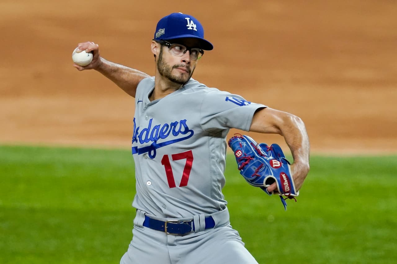 Los Dodgers se mantienen con vida tras vencer 7-3 a los Atlanta Braves en el quinto juego de la serie por el campeonato de la Liga Nacional.